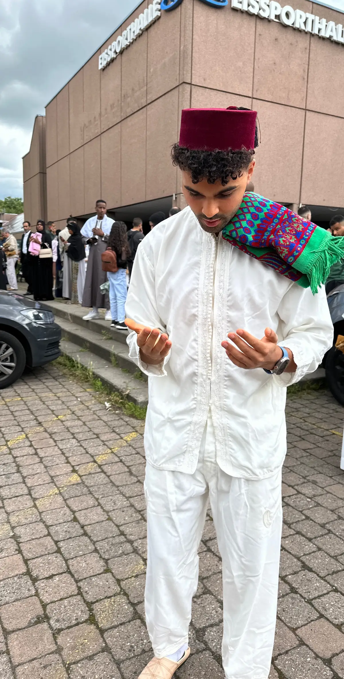 Eid Mubarak to all my brothers and sisters in the world 🤲🏼❤️🌎